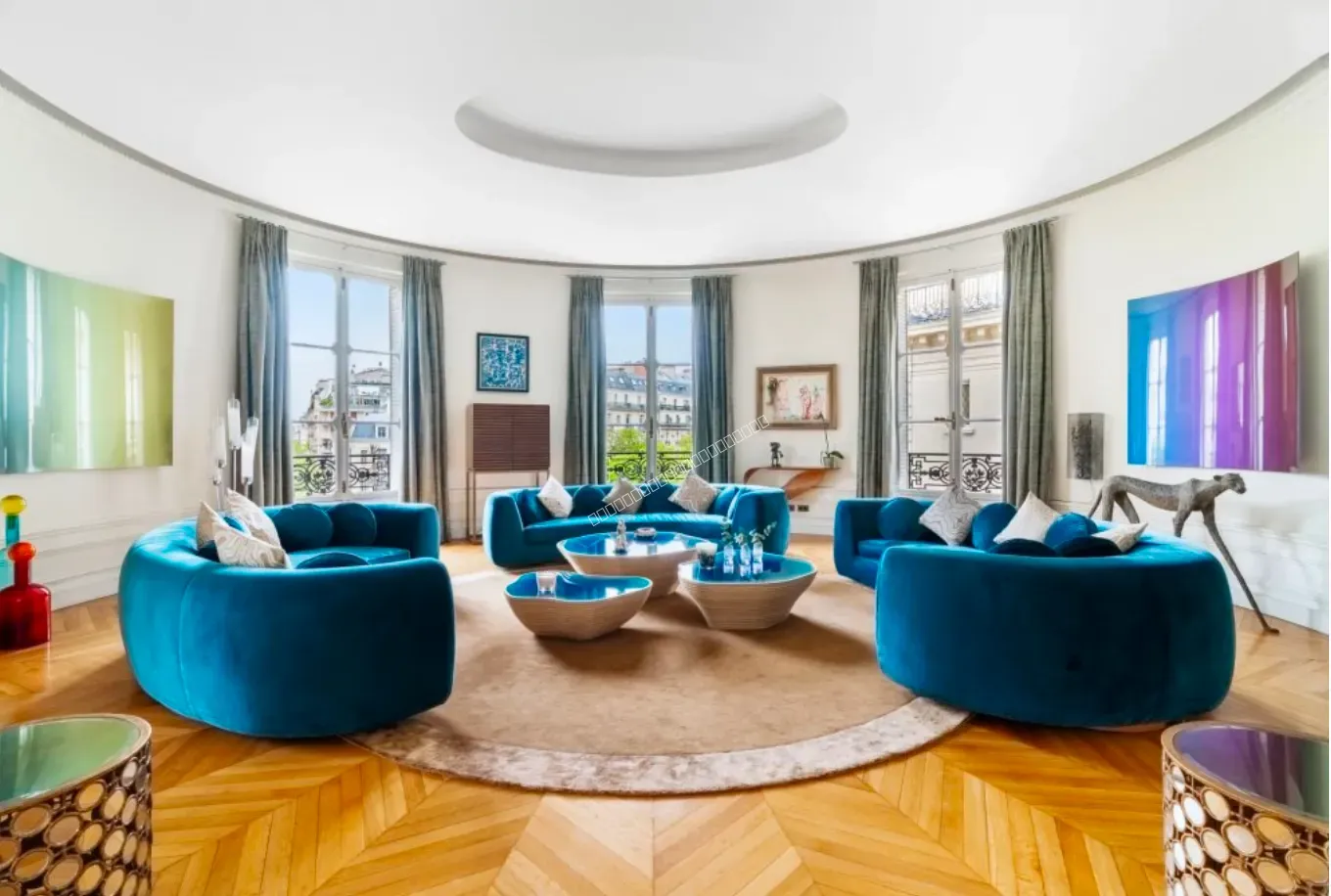 Au 3ème étage bel appartement de 446m2 avec vue dégagée