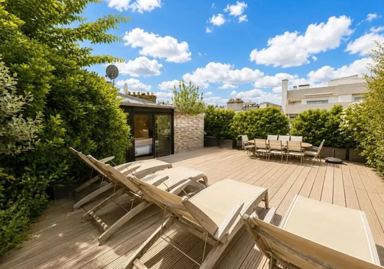 Aux derniers étages, duplex de 125 m2 ouvrant sur 2 terrasses